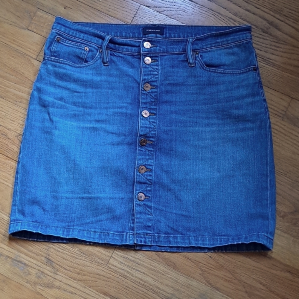 J. Crew button down denim skirt sz 32